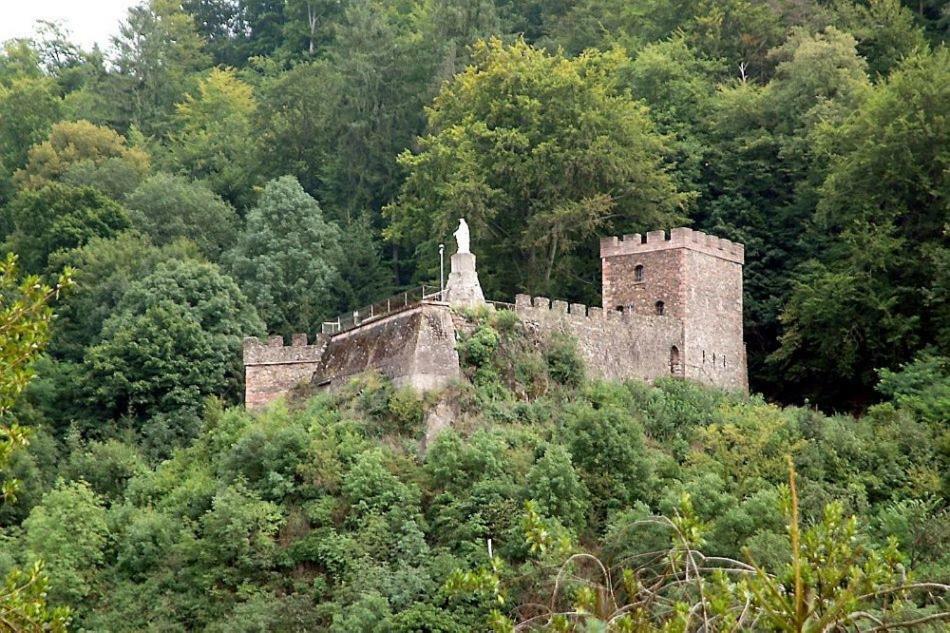 Le Gite Du Chateau Dans Le Centre De ستشيرمك المظهر الخارجي الصورة